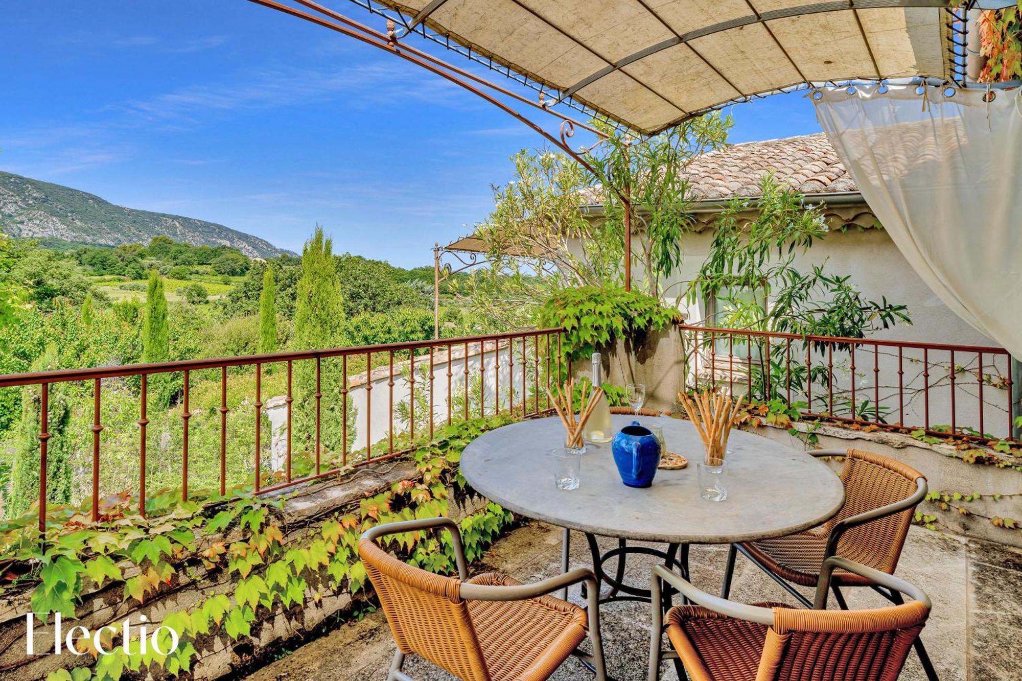 Residence Les Petitons Oppède Pokoj fotografie