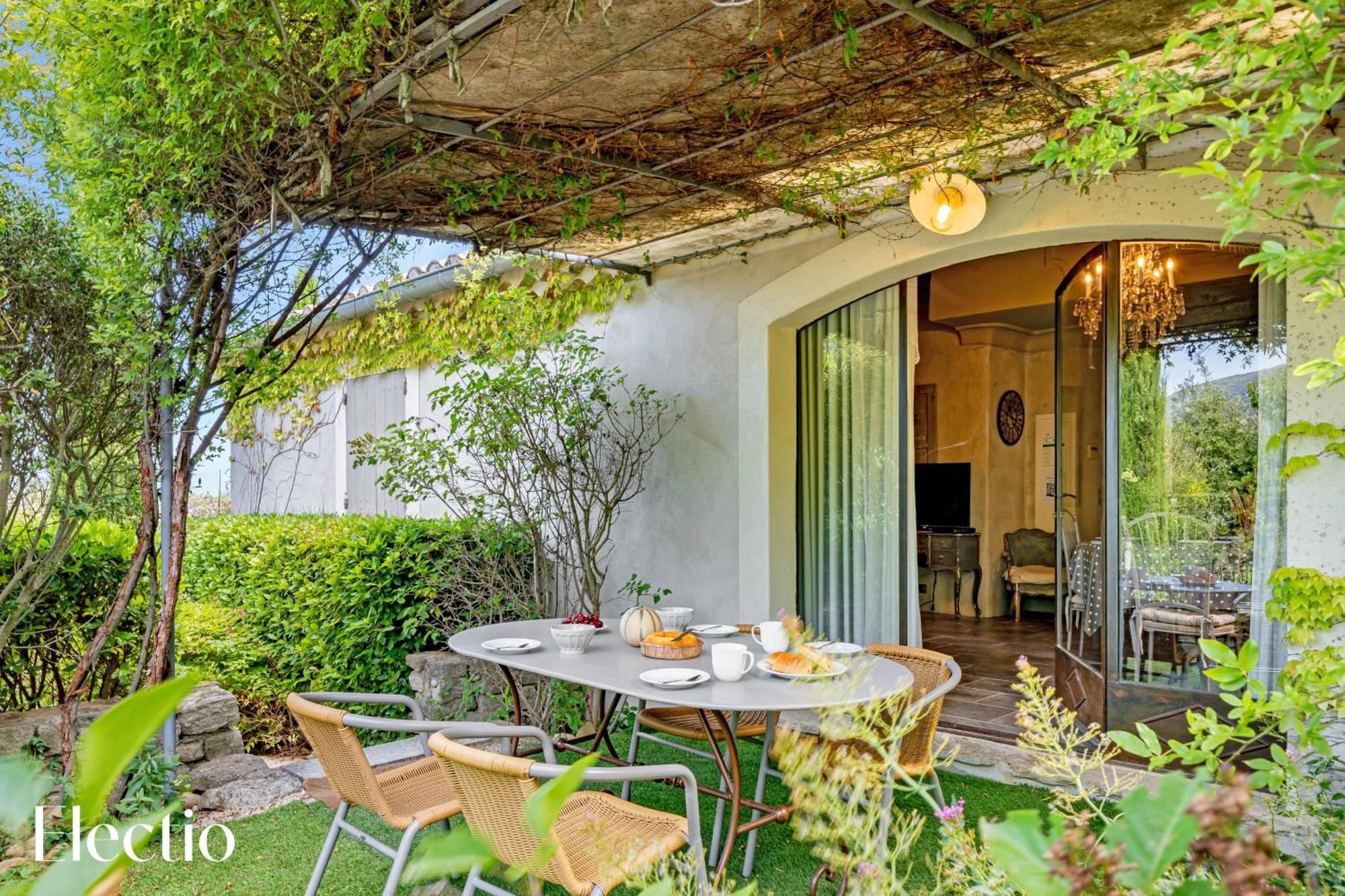Residence Les Petitons Oppède Pokoj fotografie