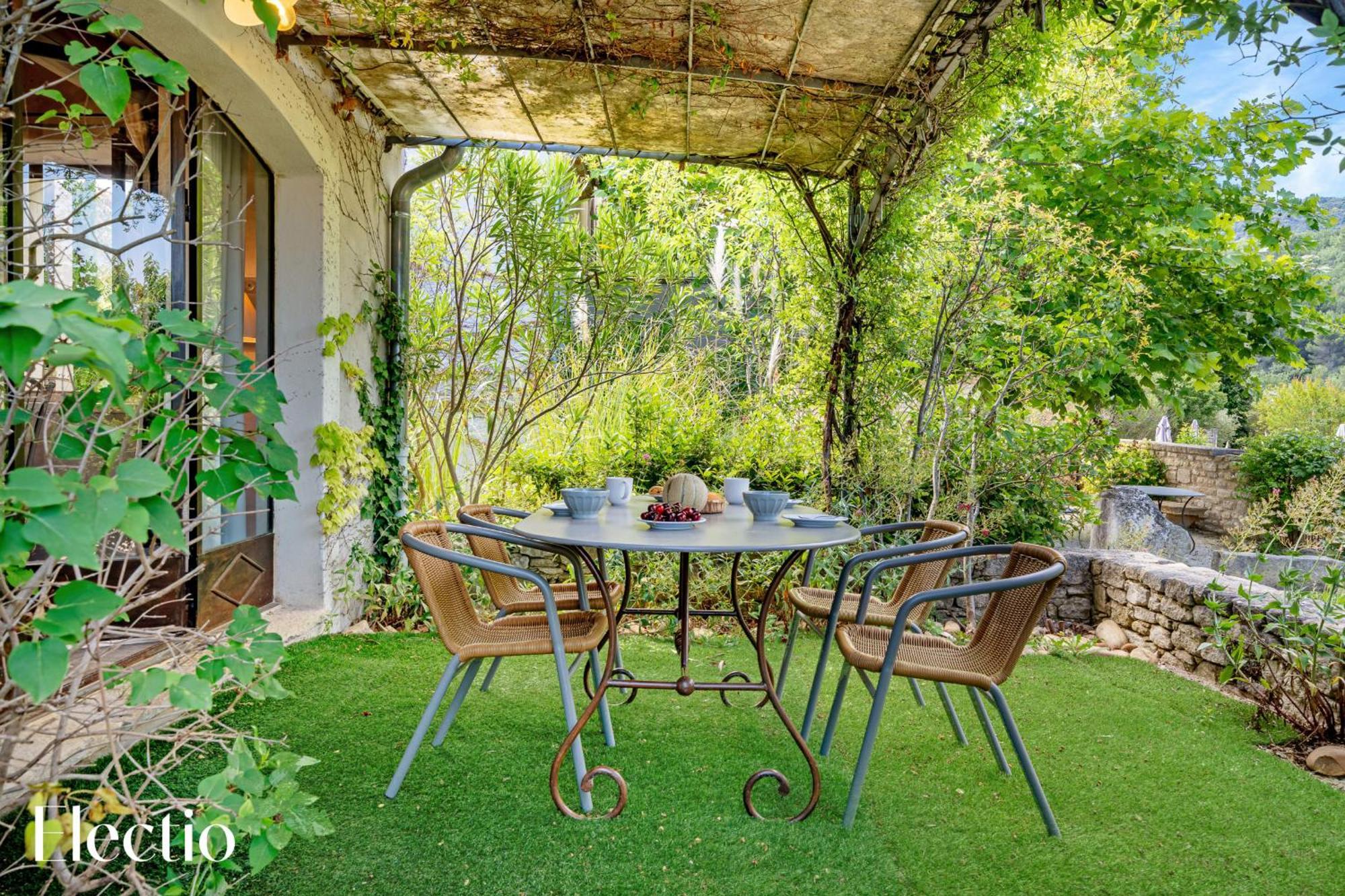 Residence Les Petitons Oppède Pokoj fotografie