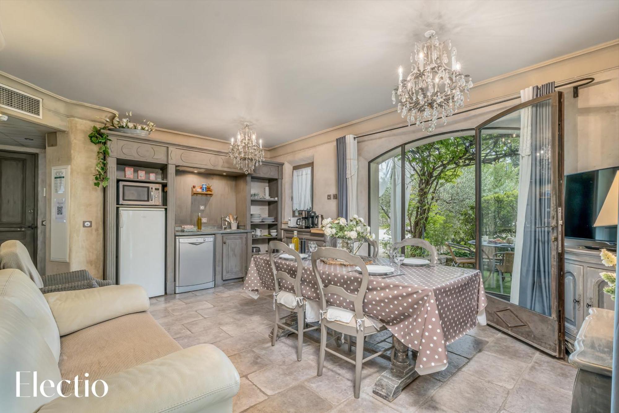 Residence Les Petitons Oppède Pokoj fotografie